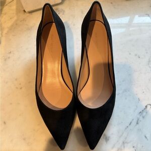 Stuart Weitzman kitten heel excellent condition – worn twice.